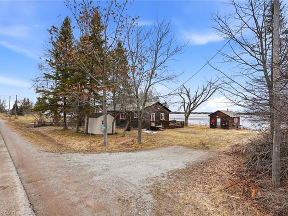 3rd image of 1980 Pigeon Lake Rd