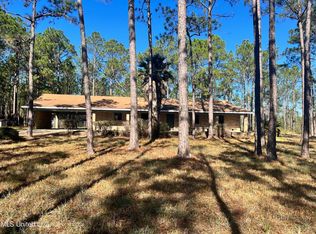 5705 Carter Rd, Ocean Springs, MS 39564