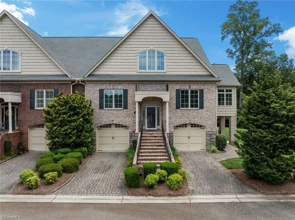 7911 Quiet Pl, Oak Ridge, NC 27310