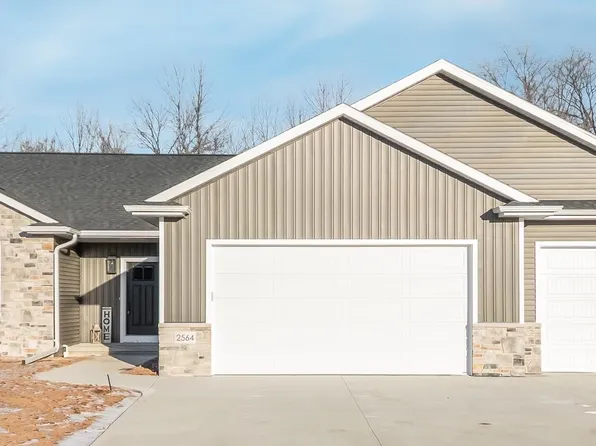 2564 N Stellita Cir, De Pere, WI 54115