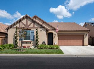 1715 N Connery Ln, Clovis, CA 93619