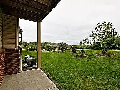 5th image of 5557 Twin Lakes Ct Unit 13