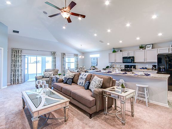 Serendipity - Welcoming, open living area with volume ceilings
