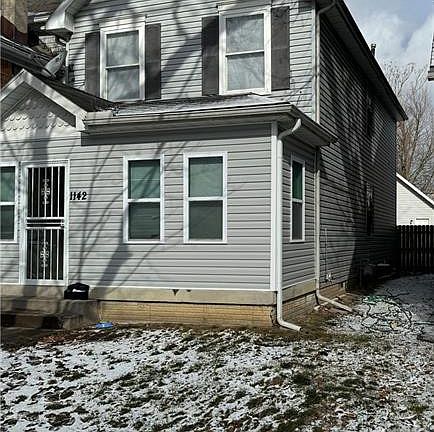 3rd image of 1142 Oakwood Ave