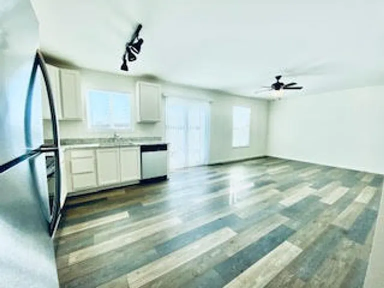 Quail Run Apartments and Townhomes — Photo 9