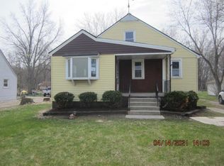 3607 W Smith Rd, Lambertville, MI 48144