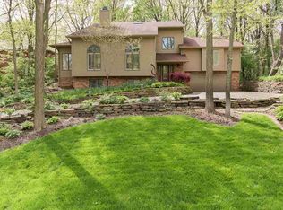 4552 Pepperwood Ln, Bettendorf, IA 52722