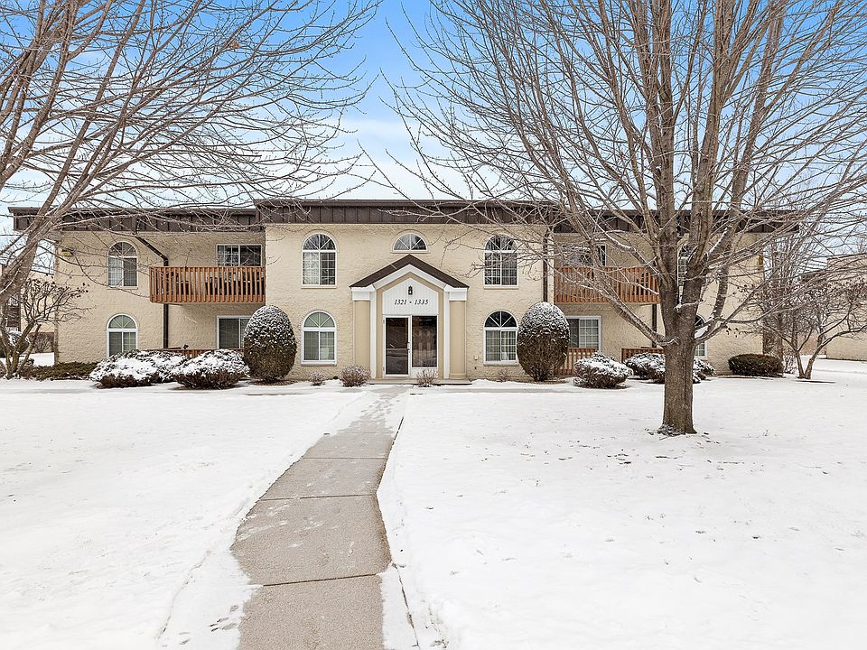 1st image of 1323 Mesa Dr #1323