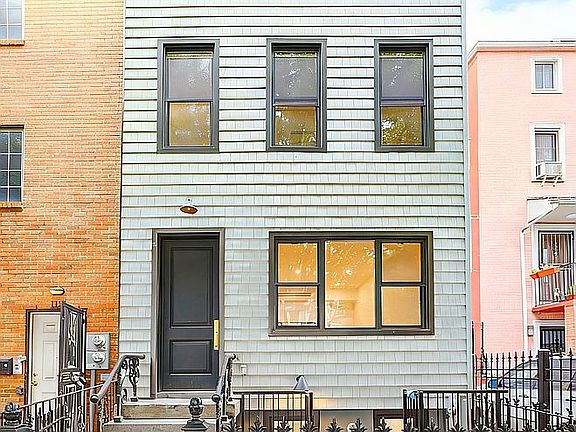 2nd image of 1123 Madison St