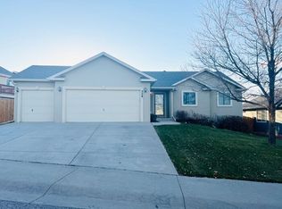 328 Brittle Bush Dr, Loveland, CO 80537