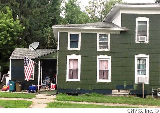 2nd image of 8 Murray St