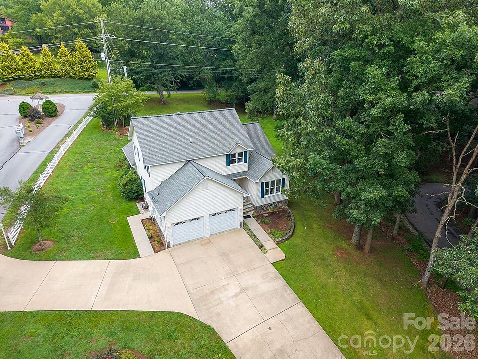 1st image of 48 Main Trce