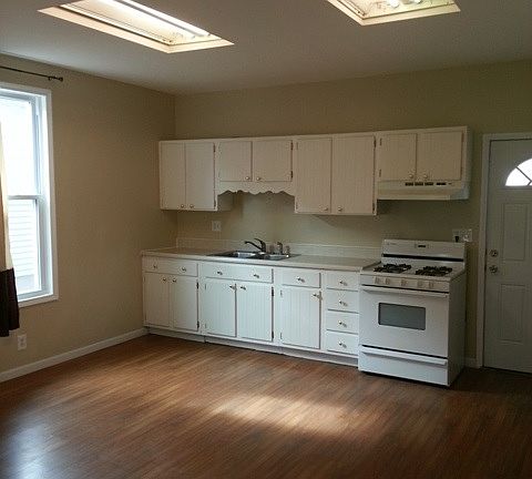 Home for Sale in Quincy, IL $57,900