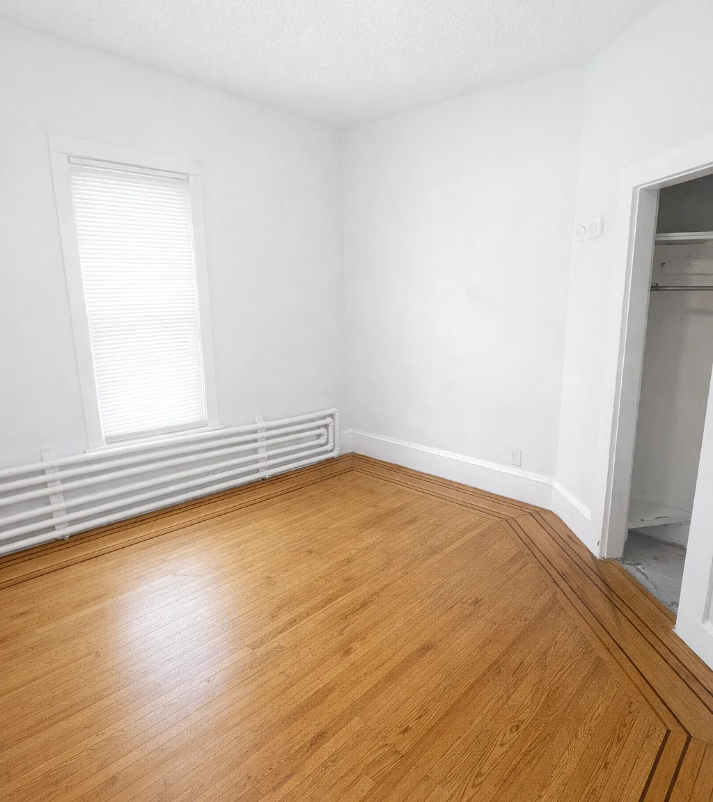 9 bed, $5,250 — Photo 4