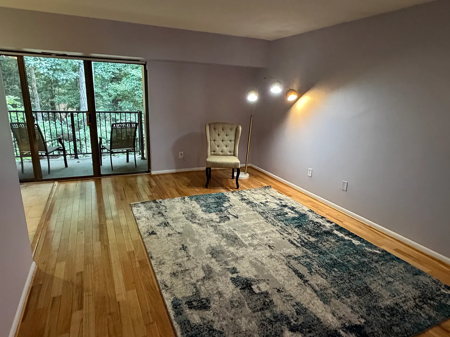 3 bed, 1029 sqft, $2,350 — Photo 4