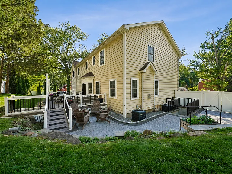 1233 Poplar Ave — Photo 40
