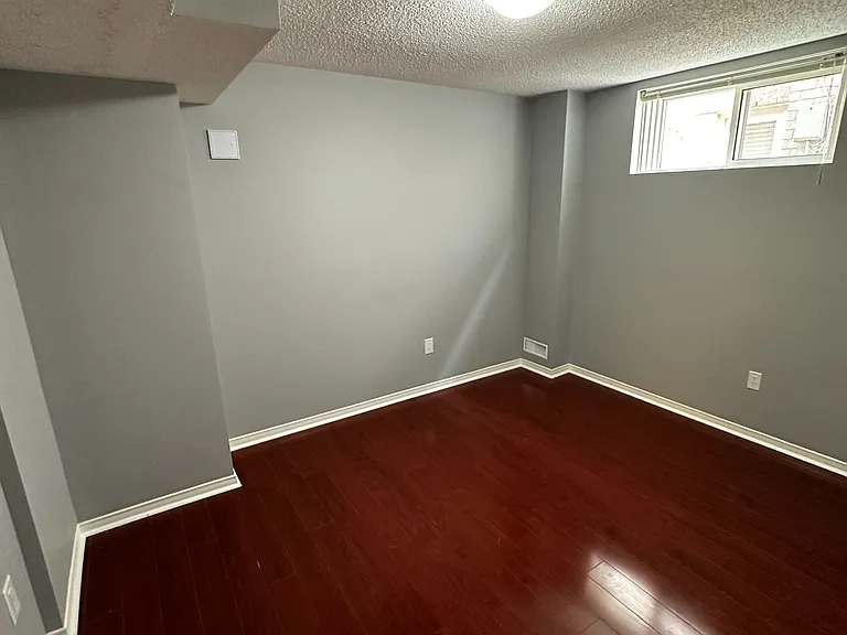 12 Arjay Trl #BASEMENT — Photo 5