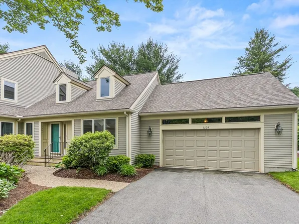 1205 Magnolia Dr #1205, Wayland, MA 01778