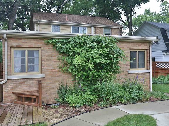 4th image of 726 E Ewing Ave