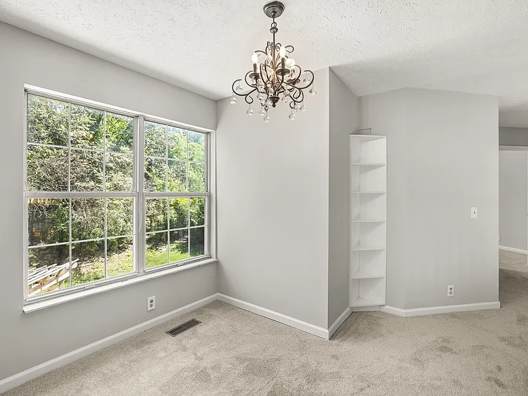 3127 Creekview Ln — Photo 29