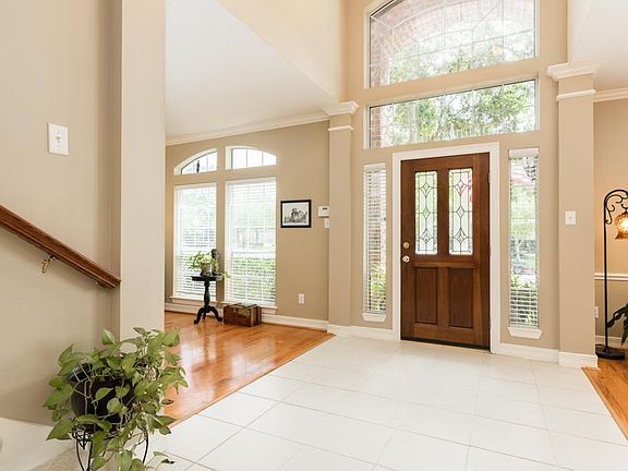 2nd image of 2806 Scarlet Oak Ct