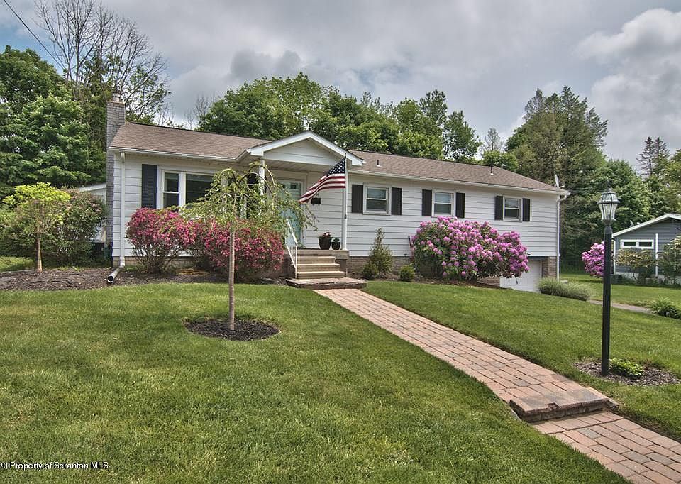 1st image of 400 Gordon Dr