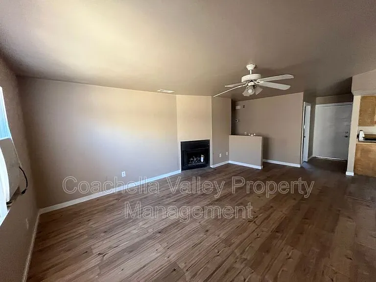 32934 Rancho Vista Dr #4 — Photo 2