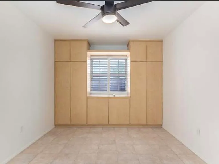 1227 E Campus Dr — Photo 26