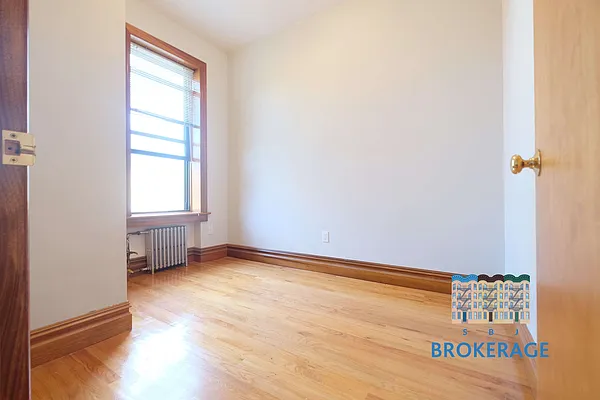 Rented by SBJ Brokerage, LLC | media 25