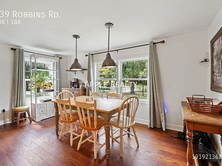 339 Robbins Rd — Photo 7
