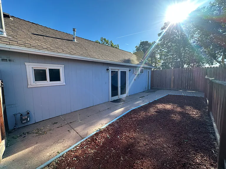 755 Joaquin St — Photo 12