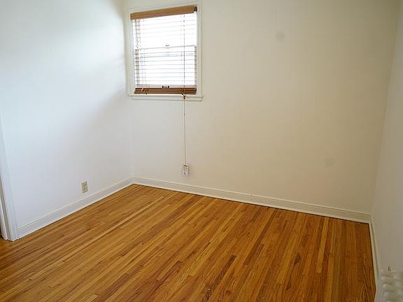 4th image of 555 Cleveland Ave S #C9