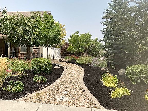 Front Yard Walkway