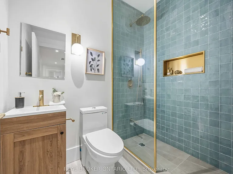 102 Boultbee Ave #C — Photo 18