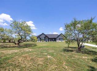 301 Red Roan Rdg, Weatherford, TX 76087