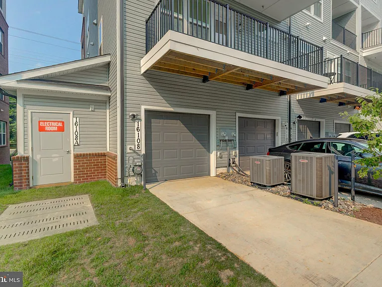 16108 Frederick Rd — Photo 2