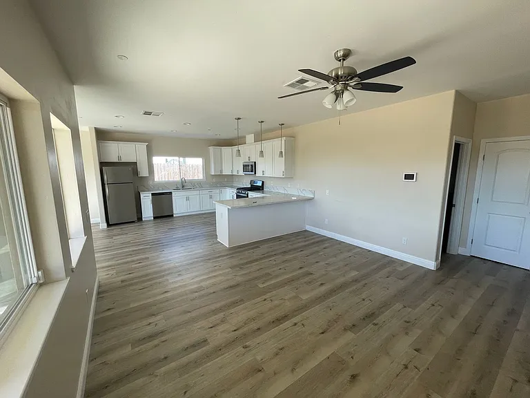 620 Circlewood Dr — Photo 4