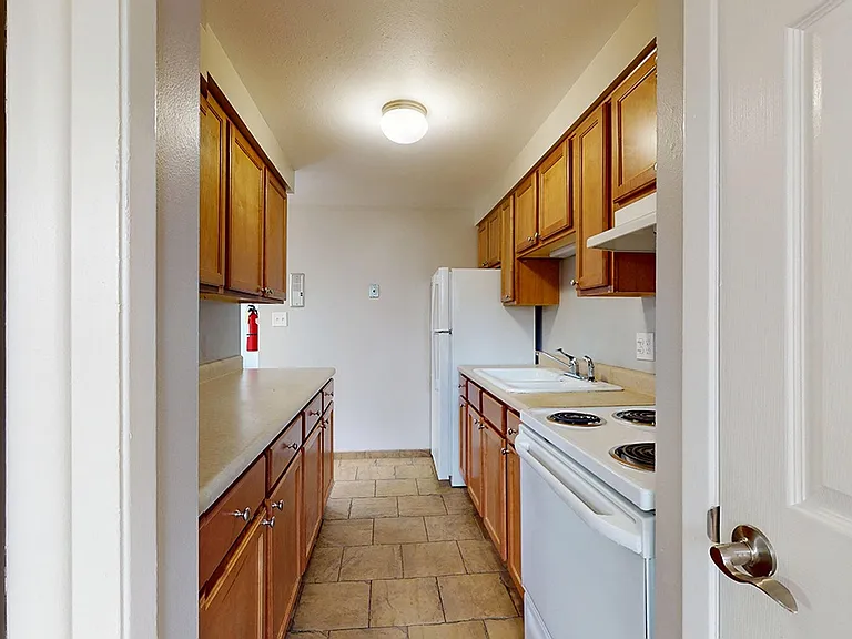 Carousel Apartments — Photo 10