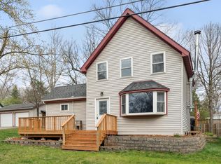 516 Pearl St N, Prescott, WI 54021