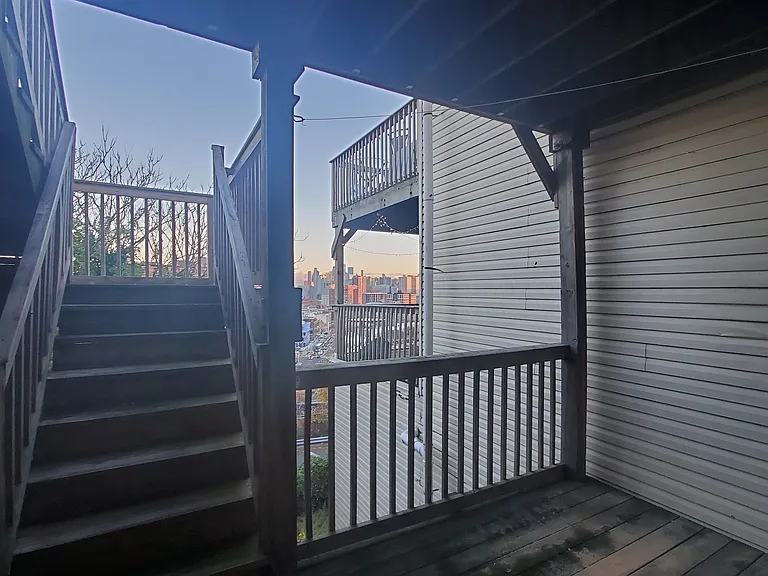 204 Ogden Ave #2R — Photo 10