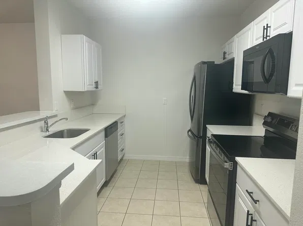 106 SW Peacock Blvd, Pt Saint Lucie, FL 34986