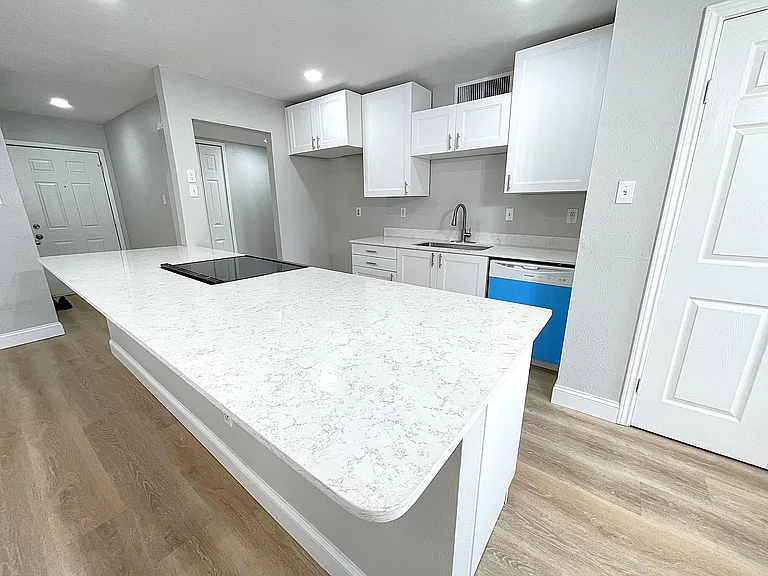 5300 Slay Dr — Photo 4