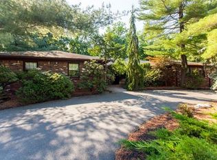 11 Parson Pl, Colonia, NJ 07067