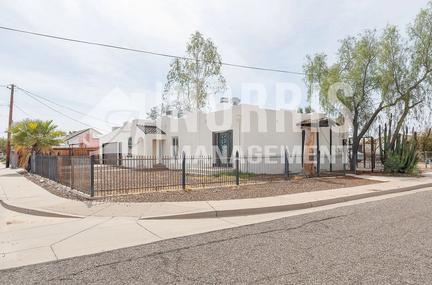 Corner Lot Home in the City of Florence — Photo 4