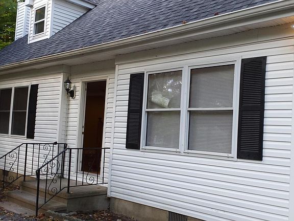 2nd image of 1384 Maywood Dr