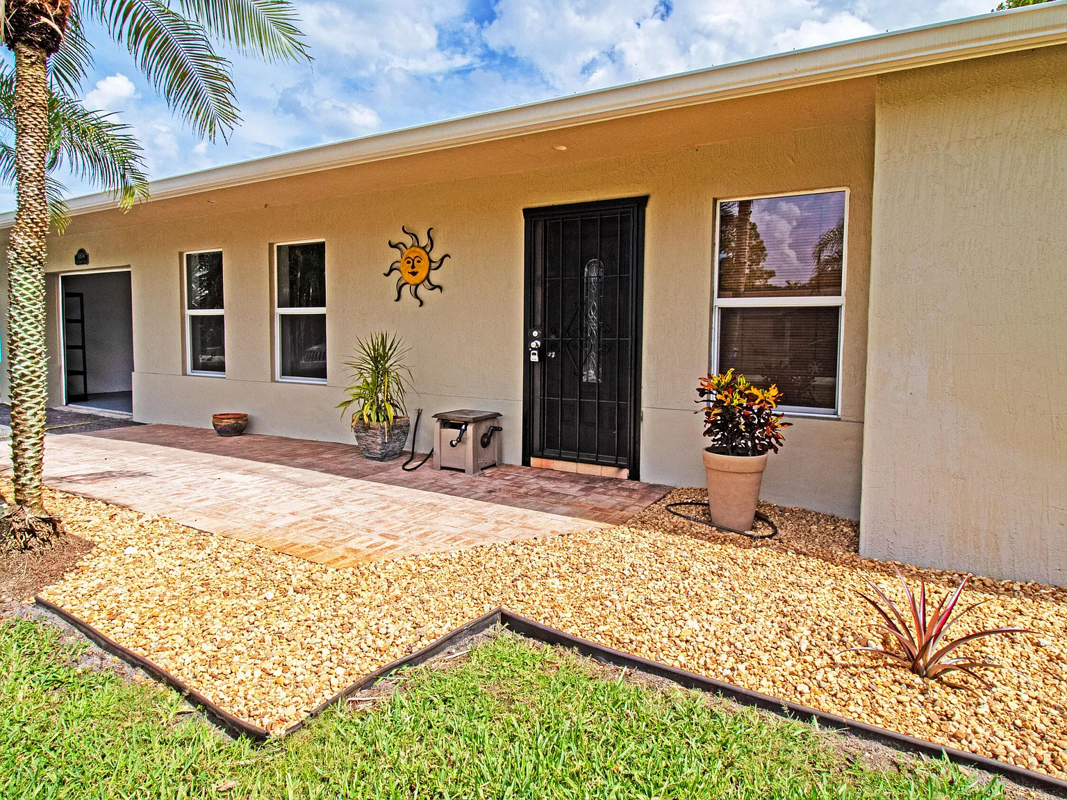 2 bed, 2.0 bath, 1630 sqft, $2,800 — Photo 3