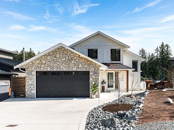 3rd image of 9386 Lakefront Rise