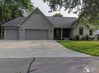 3123 S Grove Dr, Monroe, MI 48162