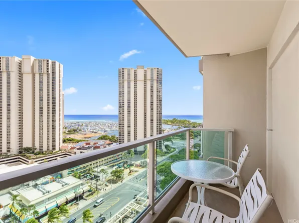 410 Atkinson Dr #1720, Honolulu, HI 96814