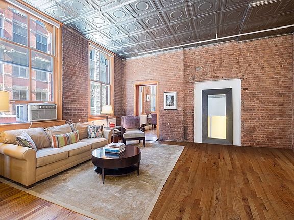 3rd image of 108 Wooster St APT 2-A